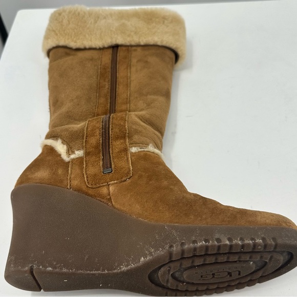 *UGG Tall Wedge Boots Tan Suede Sherpa Womens 8 - Picture 10 of 13